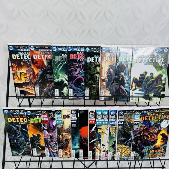 Detective Comics Batman 946-948 951-956 966 971 974-975 980 990 992-993 996-998 - Picture 1 of 8